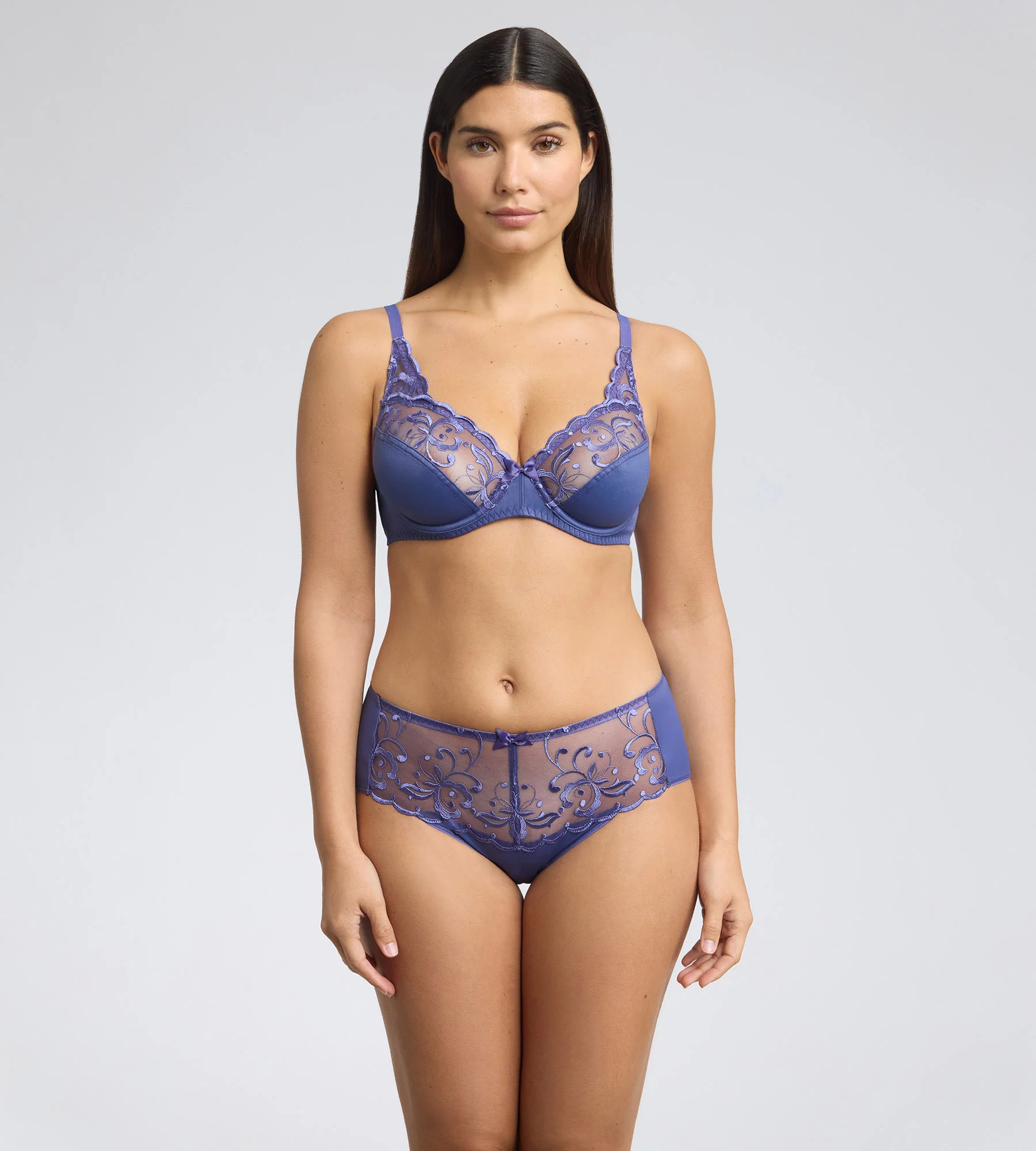 Reggiseno con ferretto blu cobalto Essential Elegance Embroidery - Image 3